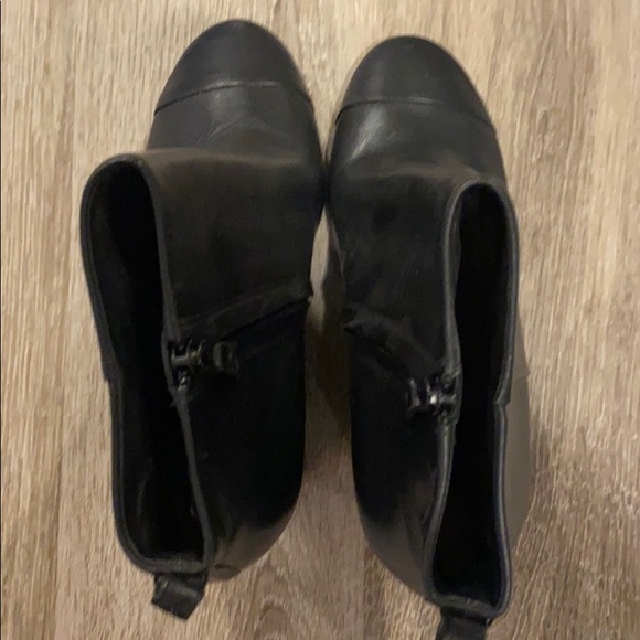 Tory Burch groove bootie - Picture 2 of 11